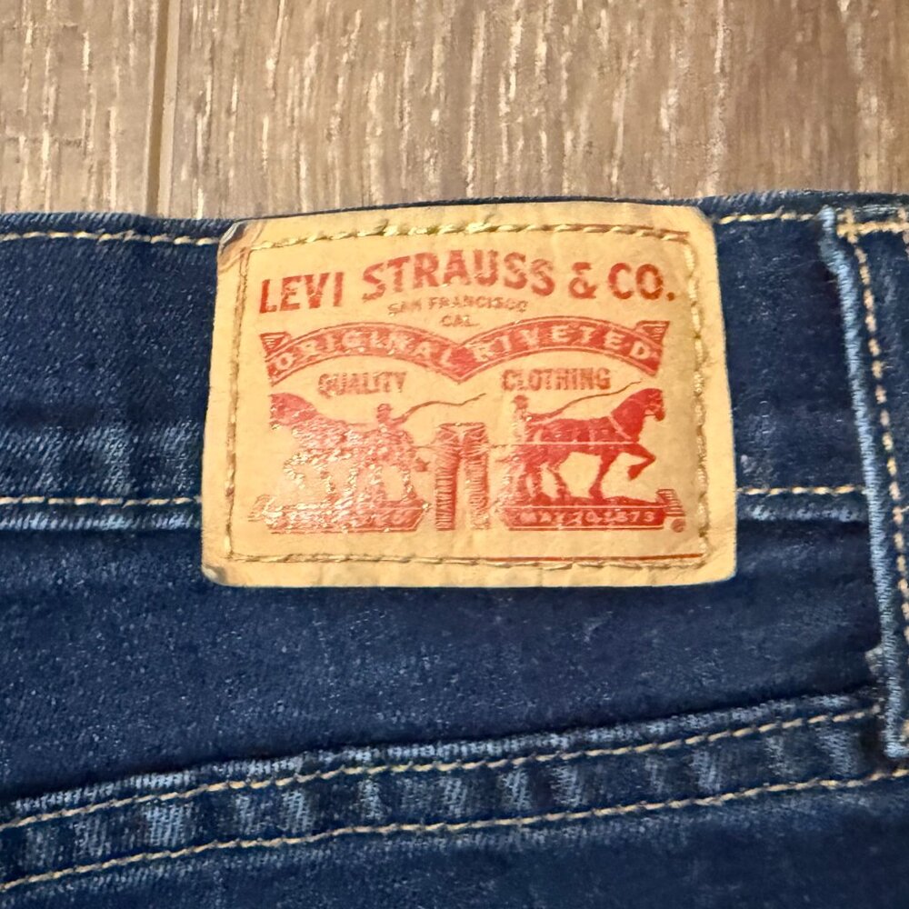 Levi’s Shorts - Size 27 - Picture 7 of 12